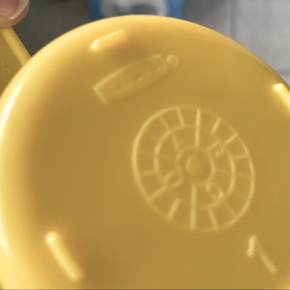 Rubbermaid Measuring Cups - Picture 5 of 5